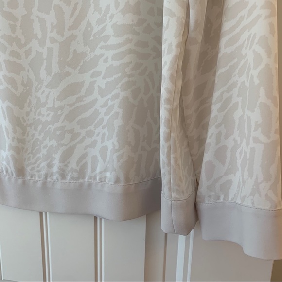 Loft White Pattern Top - Picture 6 of 7